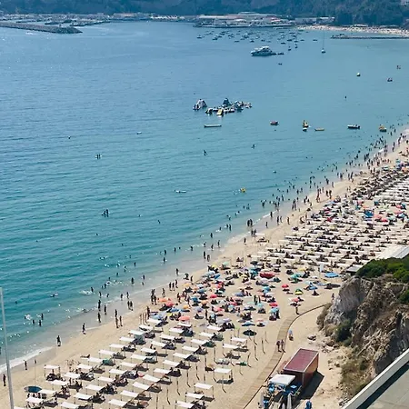 903 By The Sea Apartman