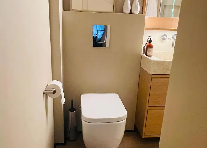 903 By The Sea * Σεσίμπρα