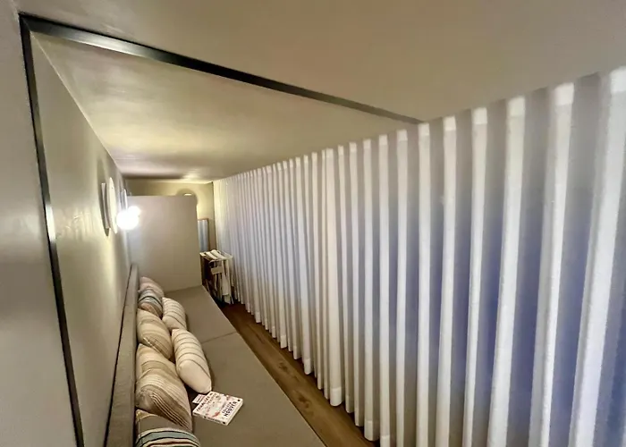 903 By The Sea * Σεσίμπρα